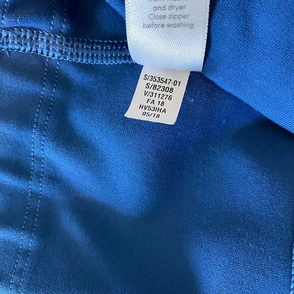 Athleta All In Reaction 7/8 Tight Lazer Cut Atlantis Pocket Blue Leggings Sz XXS - Picture 7 of 7